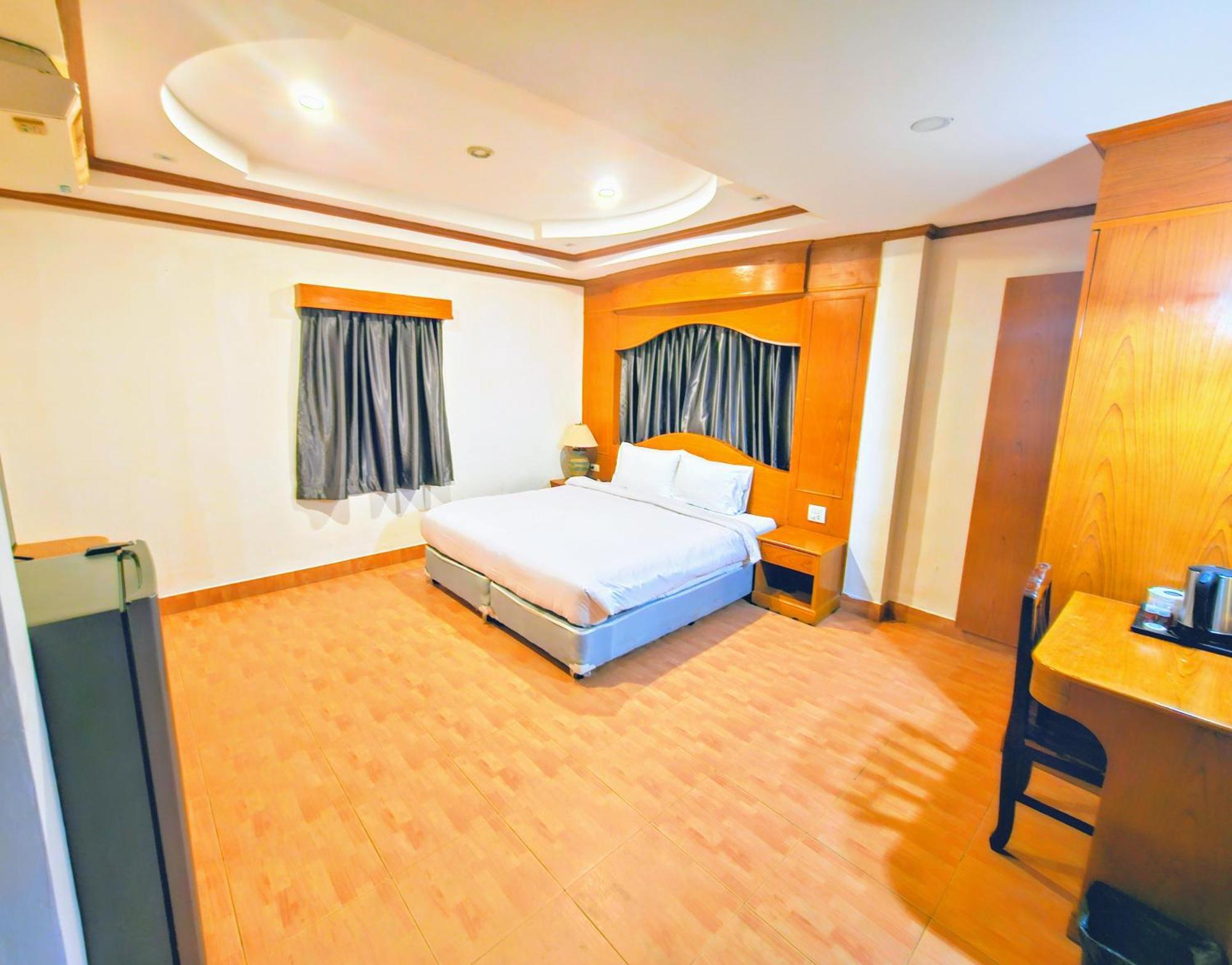 Patong Rockshore Exteriér fotografie